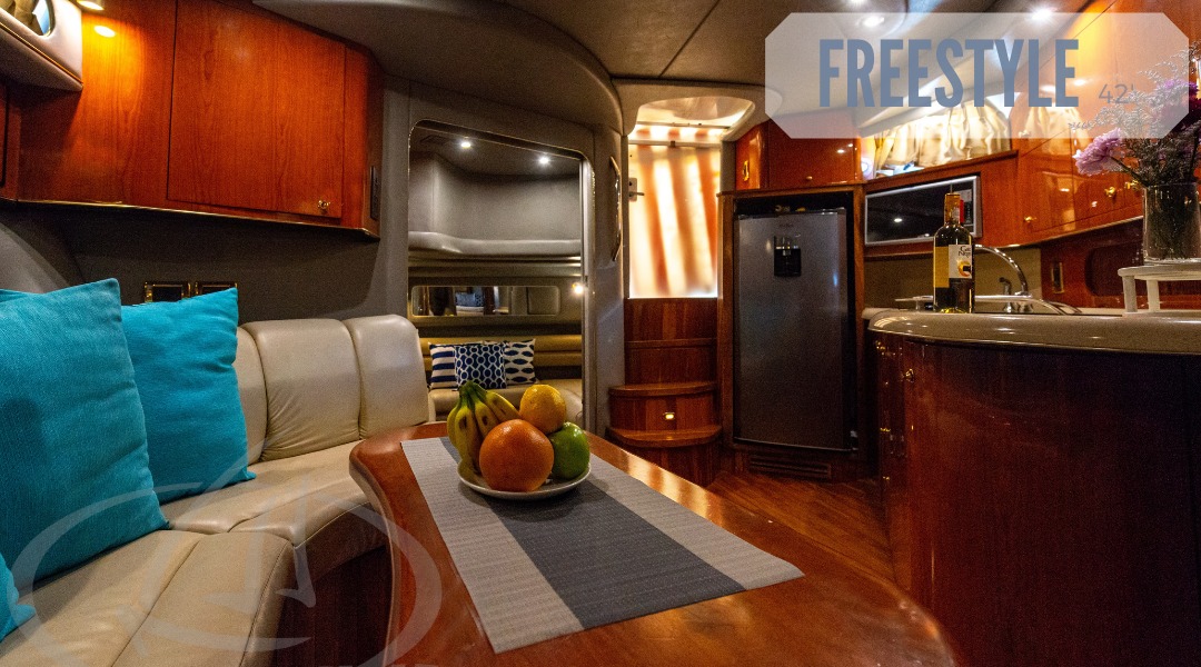 Luxury Private Yacht - Image 12
